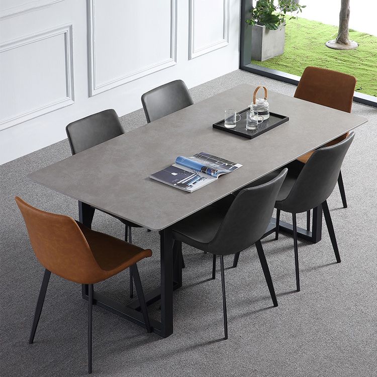 Industriële eettafel gesinterde stenen tafel met zwart dubbele voetstuk voor eetkamer