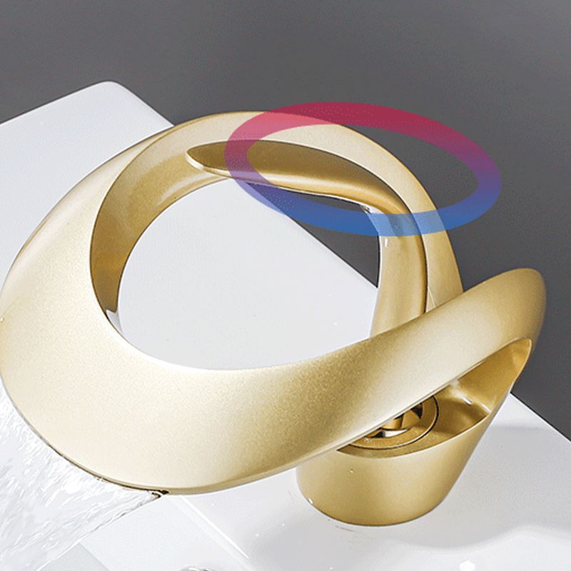 Luxury Single Handle Sink Faucet Brass Bathroom Novel Shape Faucet