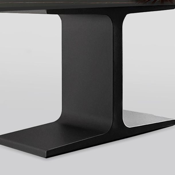 Ovale moderne eettafel Zwart gesinterde stenen tafel met voetstuk