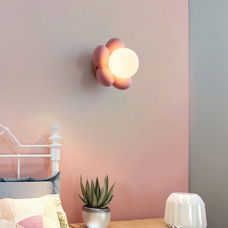 Modern Flower Shape Wall Sconce Lighting 1 Light Wall Sconce for Living Room