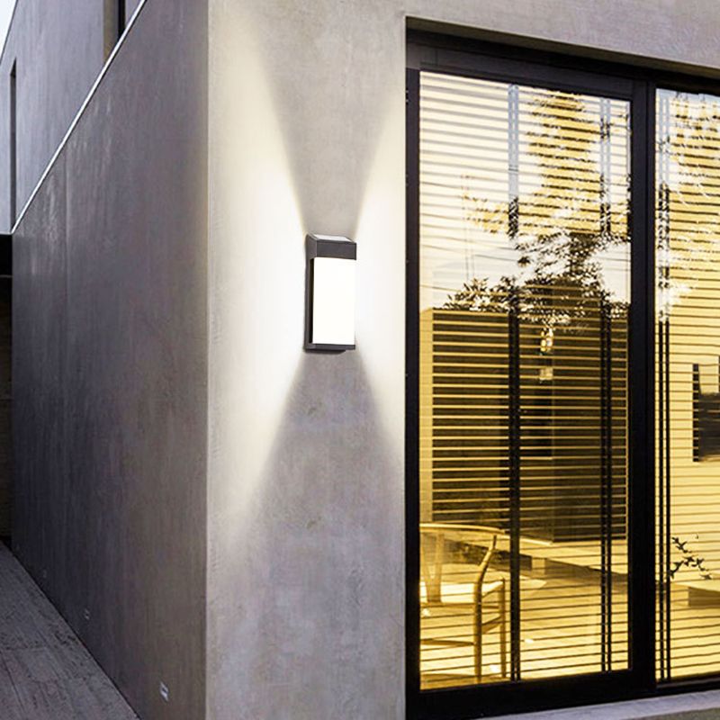 Modern Metal Wall Sconce Geometric Shape Wall Light with Silicone Shade for Living Room