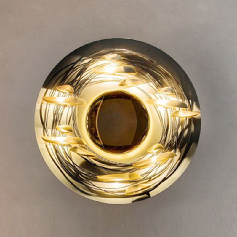 Metal Round Sconce Lights Modern Style 1 Light Wall Lighting Fixtures in Gold