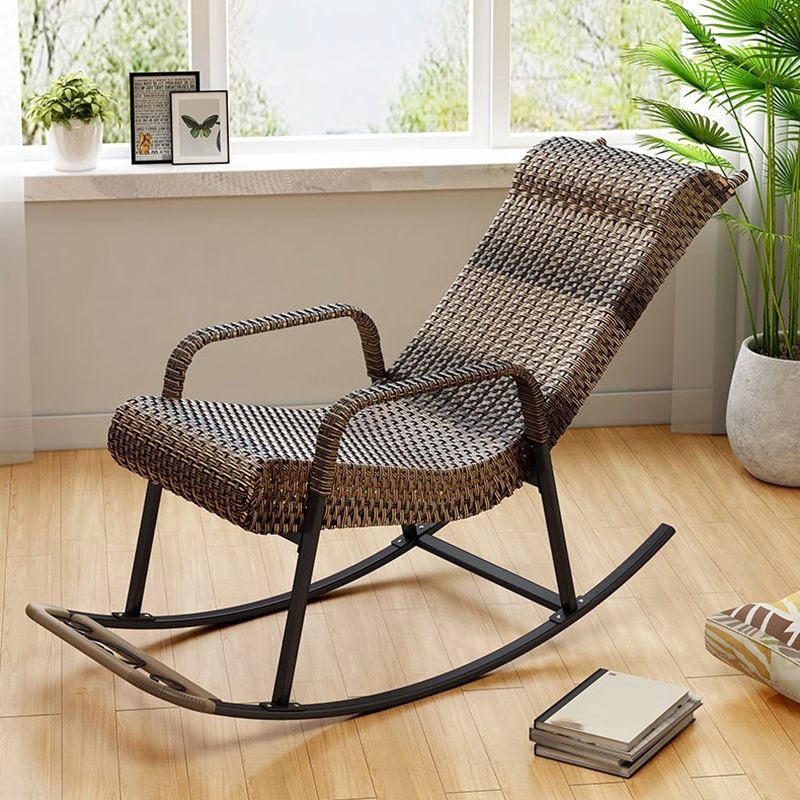 Modern Spindle Rattan Rocking Chair Wheel Handrail Design Rocker Chair With Black Frame