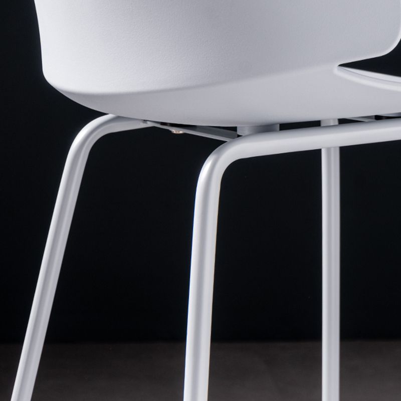 Contemporary Style Bar Stool Plastic Counter Bar Stool with Metal Legs