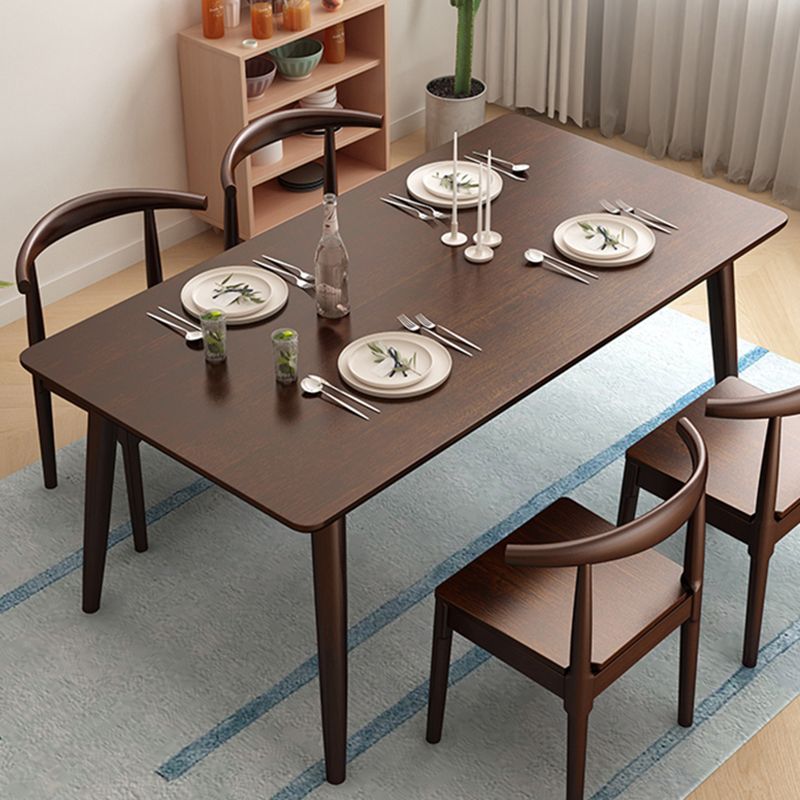 Zeitgenössisches Rechteck Esstisch Gummiholz ​​Massivholz Tisch mit 4 Beinen für das Abendessen in der Küche zu Hause