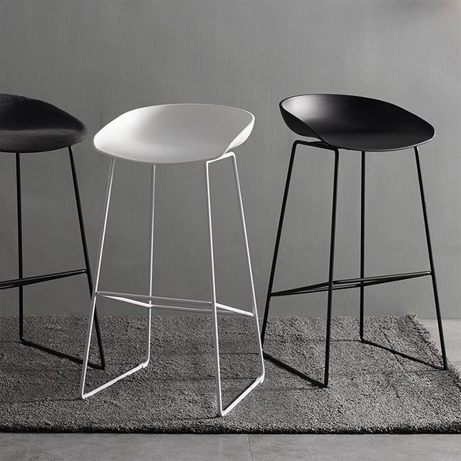 Modern Backrest Armless Counter Stool Metal High Stool with Plastic Cushion