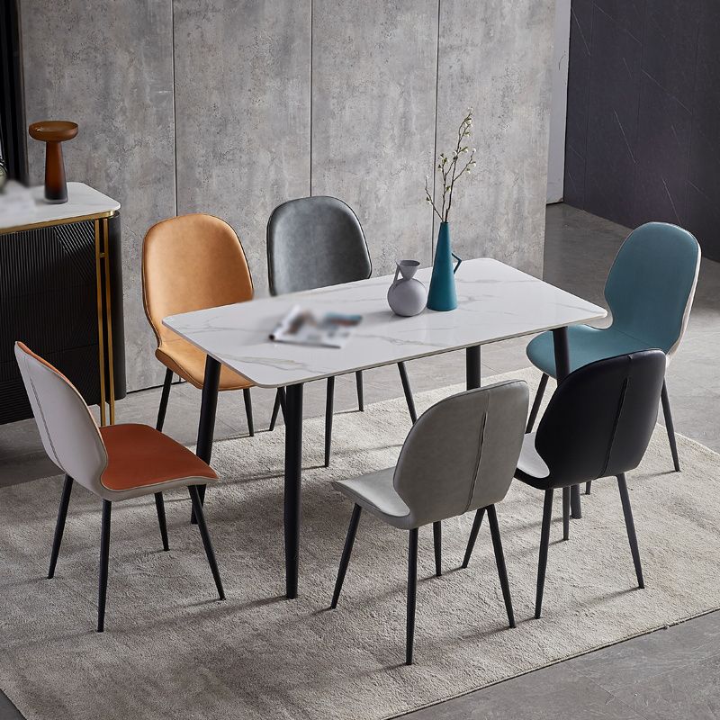 La salle à manger contemporaine en métal préside la chaise sans bras latérale à oreilles pour un usage domestique