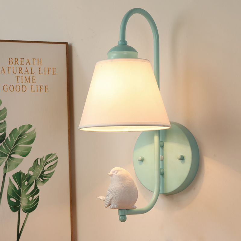Tapered Shade Wall Light with Pigeon Deco 1 Head Metal Modern Style Sconce Light