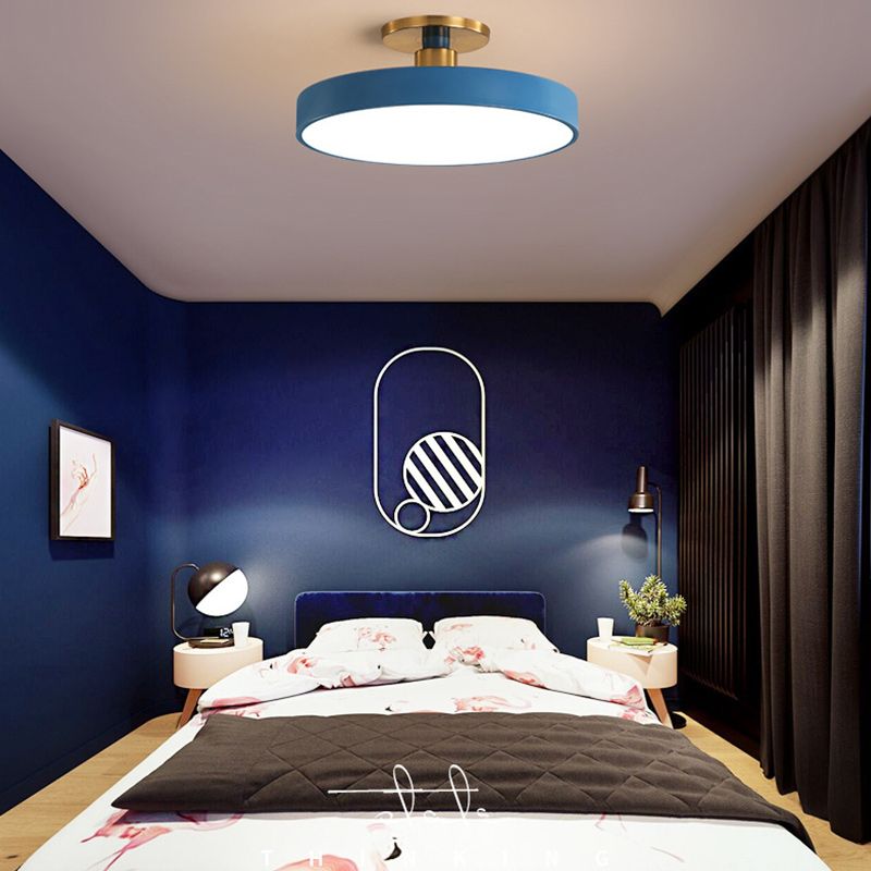 Nordic Style Round Ceiling Light Metal LED Semi Flush Mount Light for Bedroom