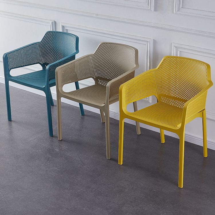 Chaises de bras empilables intérieures en plastique scandinave pour restauration en plastique pour la cuisine