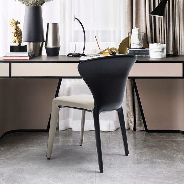 Chaise de salle à manger contemporaine, chaise d'appoint à oreilles avec 4 pieds en métal pour un usage domestique