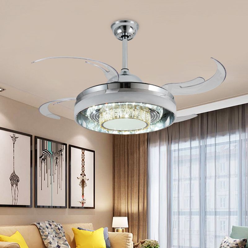 Ronde acrylhangende ventilatorlamp Modernist LED 42 "W woonkamer semi -montage verlichting in zilver met kristallen accent, 4 heldere messen