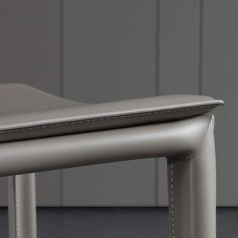 Silla lateral de cuero para restaurante, estilo diseñador, respaldo sólido, acabado mate, silla de comedor