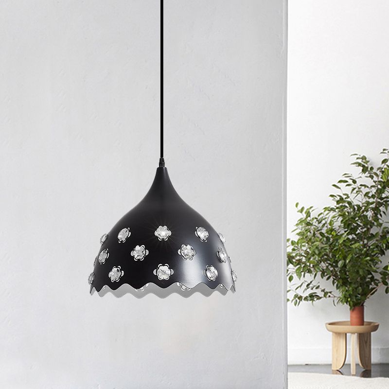 1 bulbe salle à manger vers le bas éclairage moderne finition noire suspendue lampe à plafond avec ombre en métal d'oignon