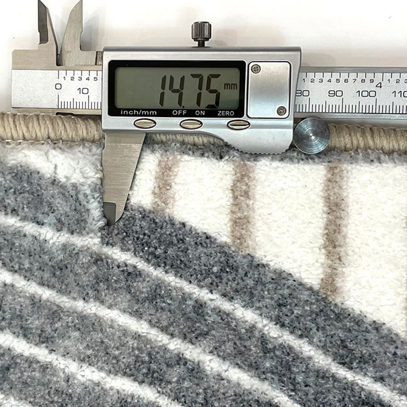 White Modern Carpet Striped Polyester Carpet Washable Carpet for Living Room