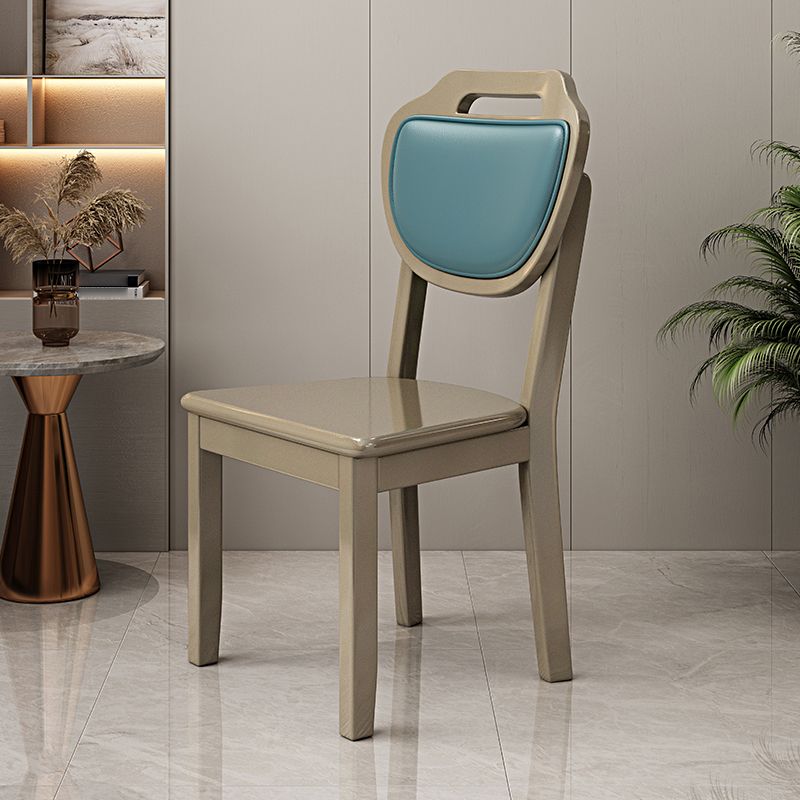 Silla lateral escandinava interior tapizada de madera Silla de comedor con respaldo abierto
