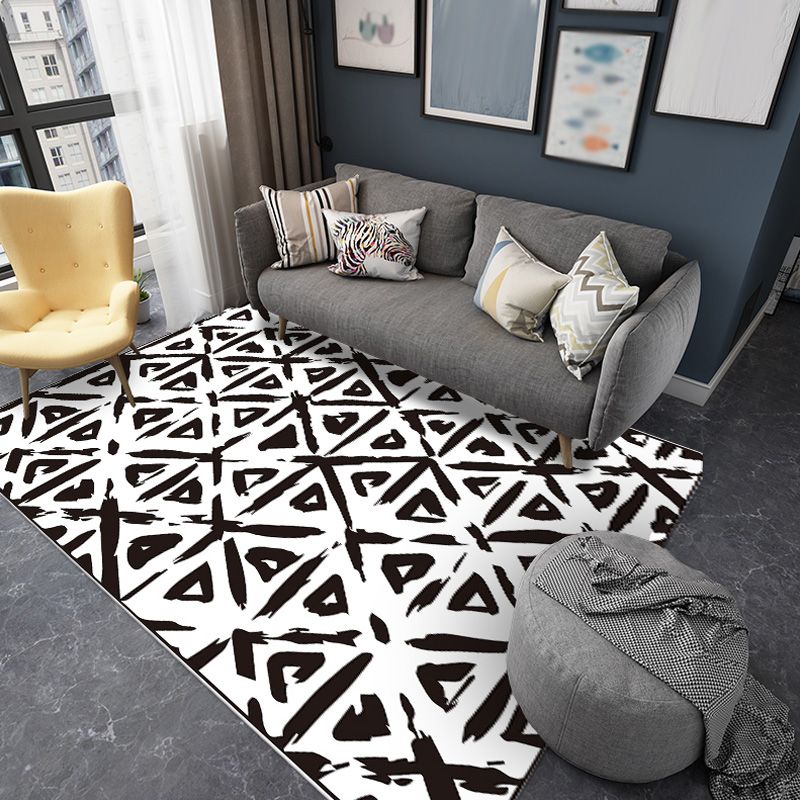 Black Geometric Pattern Rug Polyester Modern Rug Washable Anti-Slip Pet Friendly Area Rug for Living Room