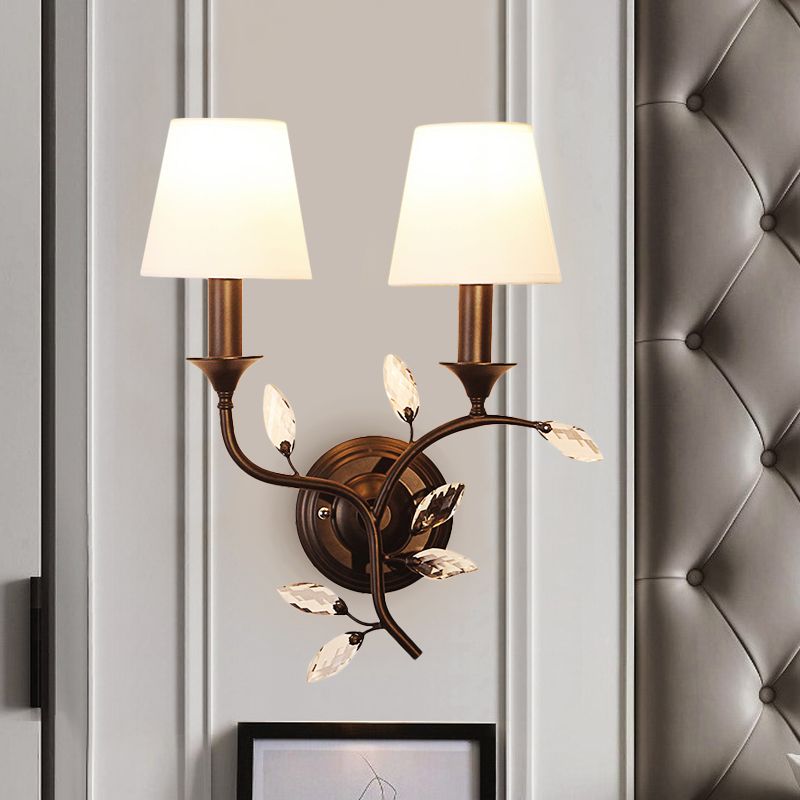 Laat afgeschuinde kristallen wandmontage lamp Minimalisme 2 lampen Zwart/gouden wandverlichtingsideeën met kegelstofschaduw