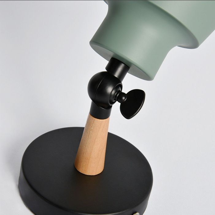 Lámpara de pared geométrica de madera de pared de la pared nórdica nórdica moderna con sombra de hierro forjado