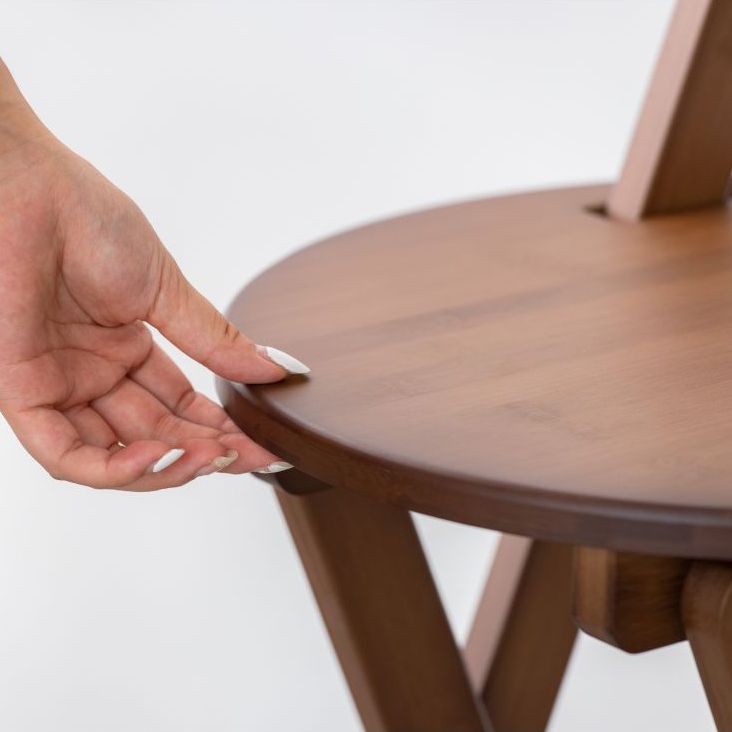 Taburete moderno de barras plegables plegables de madera con pedal con pedal