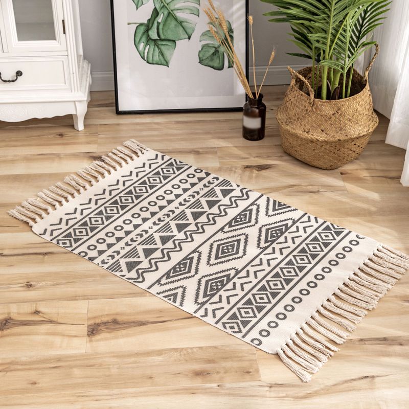 Bohemian Solid Fringe Carpet Indoor Rug Friendly Rug for Home Decoration