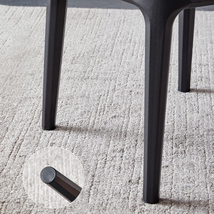 Kunstleder zeitgenössischer Esszimmerstuhl Metallic Finish Solid Back Speisestuhl