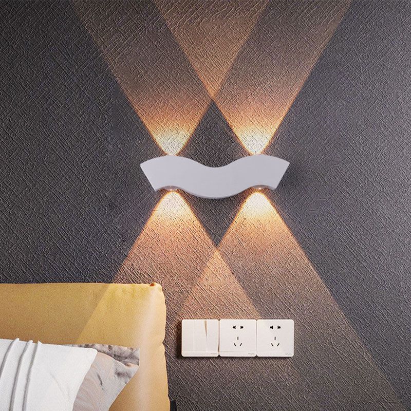 Weiße geometrische LED -wasserdichte Wandlampe in modernen kreativen Lack Aluminium Wandlampe
