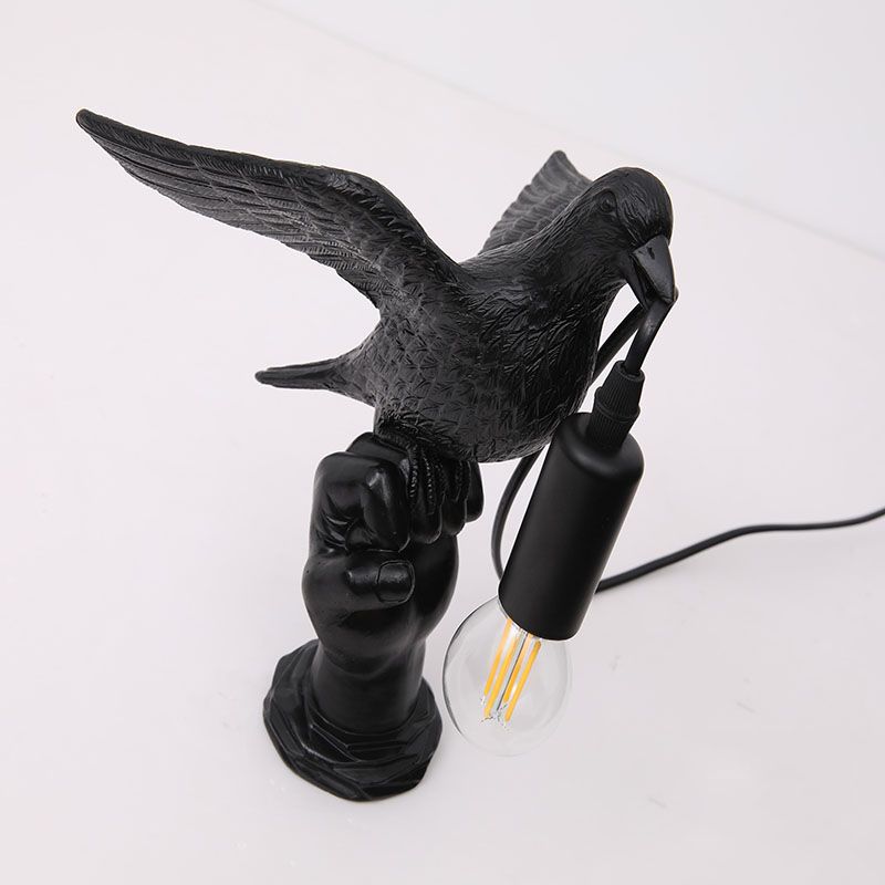 Nordic Style Bird Shaped Desk Light 1 Light Resin Night Table Lamp in White/Black for Bedroom