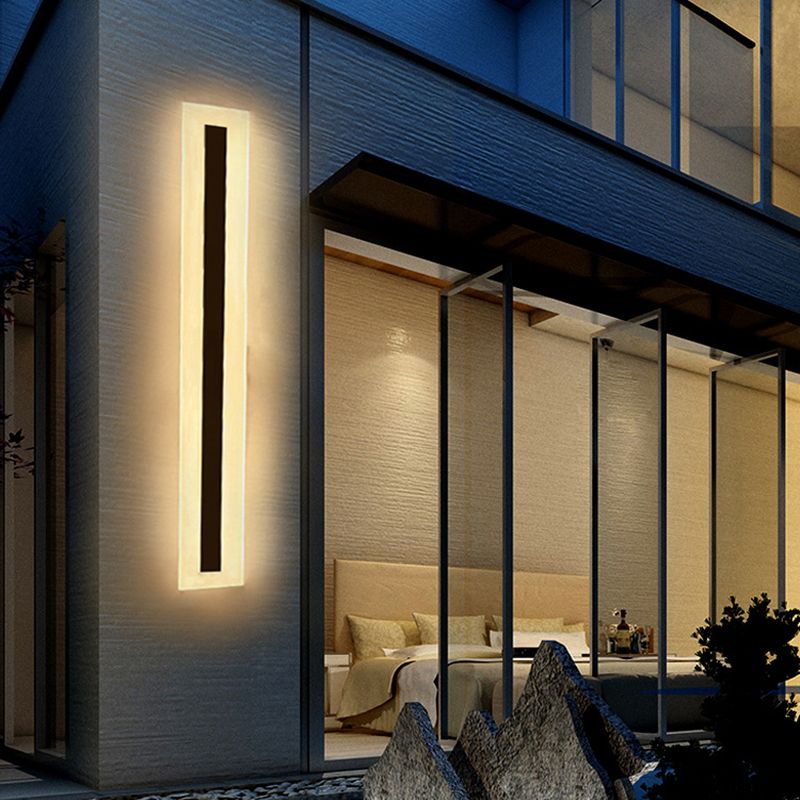 Linear Shape Metal Wall Light Modern Style 1 Light Wall Lighting Fixtures in Black