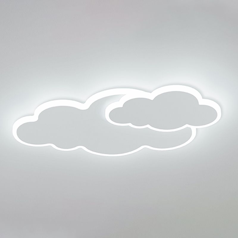 Lampada da soffitto a LED a forma di nuvola bianca con montaggio a incasso in una moderna semplicità in ferro laccato con paralume in acrilico