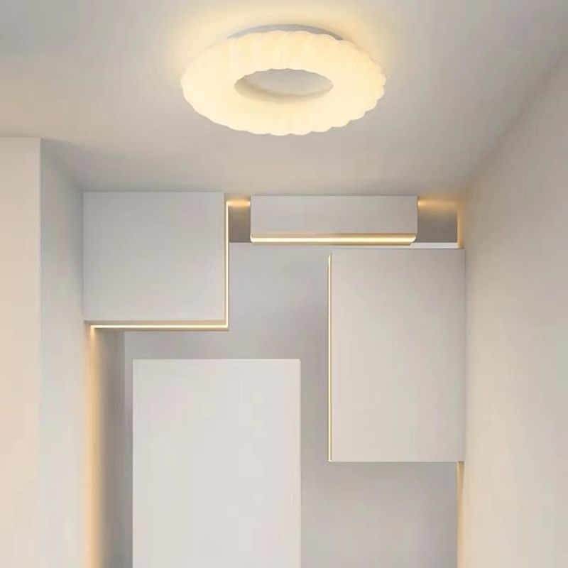 White Shaded Ceiling Light Contemporary LED Flush Mount Lighting for Home