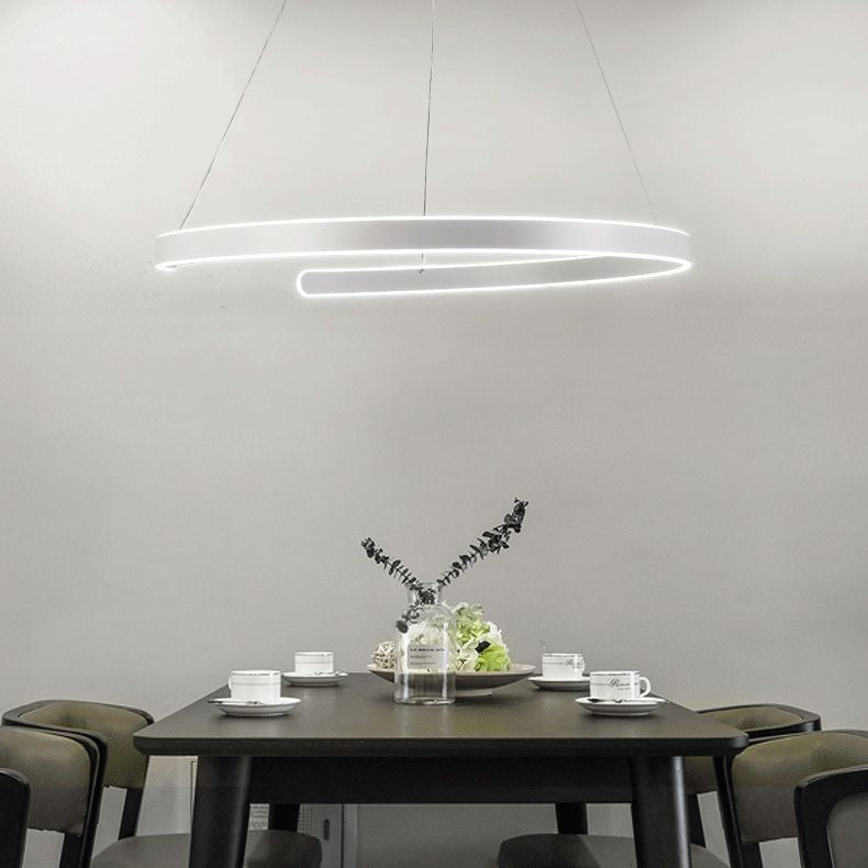 Luz de colgante de colgante de metal LED de estilo moderno de lámpara en forma de C en forma de C