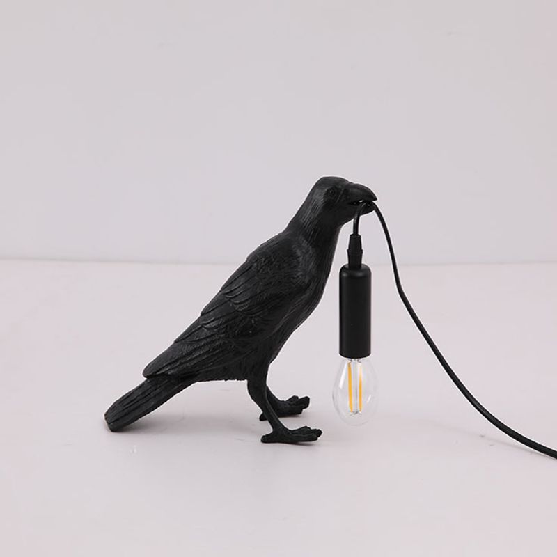 Nordic Style Bird Shaped Desk Light 1 Light Resin Night Table Lamp in White/Black for Bedroom