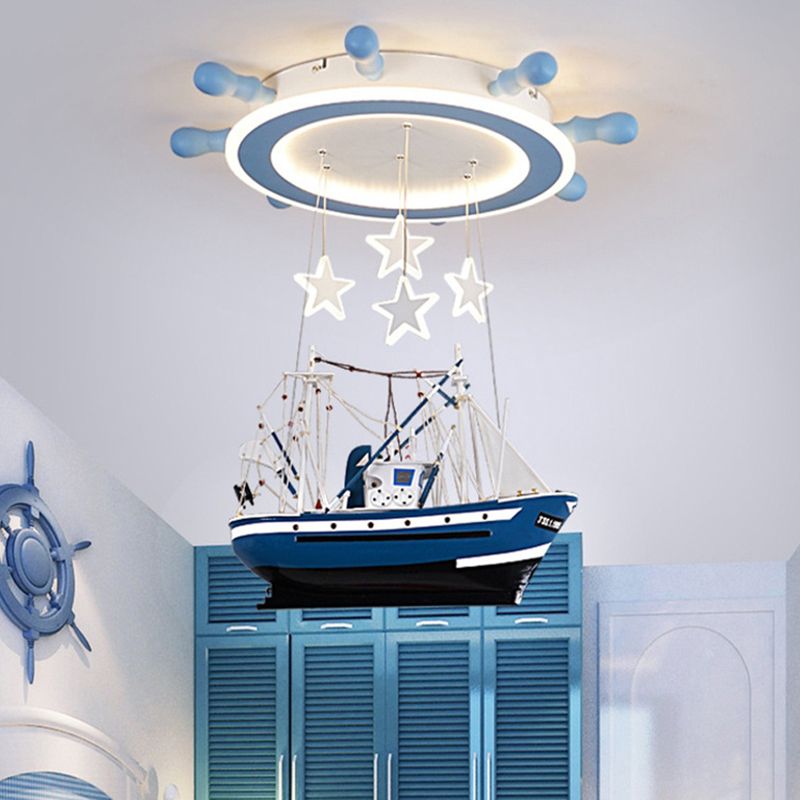 Marine Rudder Deckenleuchte aus Acryl, Kinderblau, integrierte LED-Unterputzbeleuchtung mit hängendem Segelboot