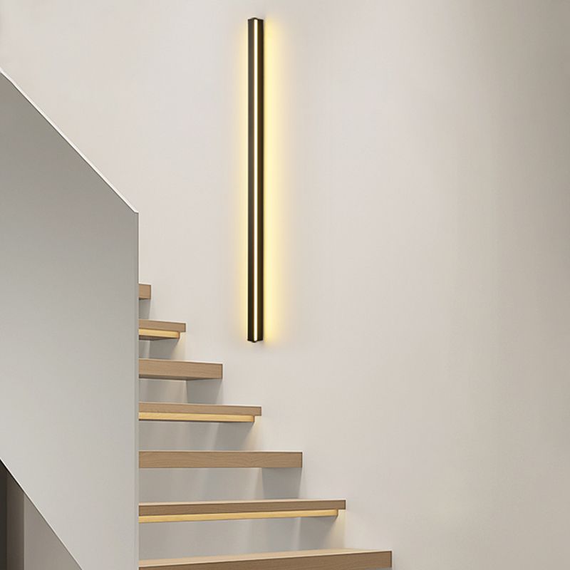 Linear Shape Metal Wall Lighting Modern Style 1-Light Wall Mounted Light in Black