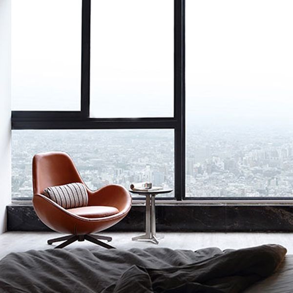 33.85" Wide Arm Chair Flared Arms Accent Chair with 4-Star Leg