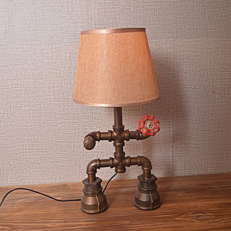 Lampada da tavolo conica in tessuto Illuminazione da tavolo da ristorante vintage elegante a 1 luce con tubo dell'acqua in bronzo
