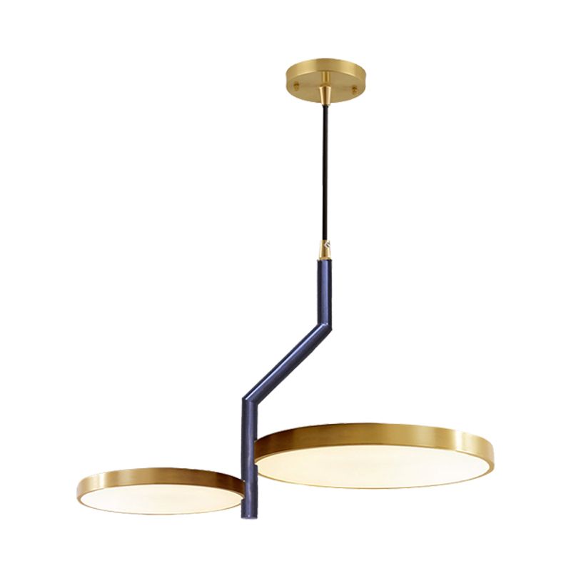 2 teste soggiorno il lampadario sospeso moderno moderno asta curva nere e oro progettata lampada sospensione a soffitto con tonalità metallica rotonda