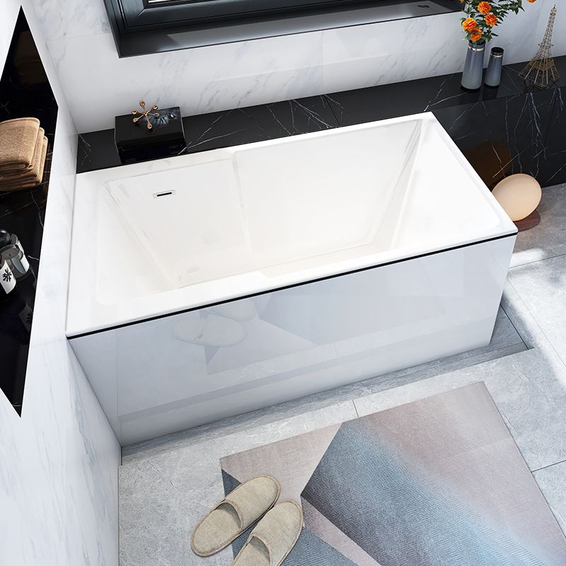 Freestanding Acrylic Bathtub Modern Stand Alone Soaking Tub with Slotted Overflow Drain
