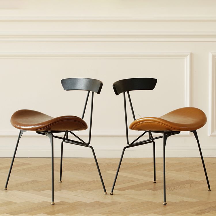 Silla lateral casera tapizada industrial con acabado mate, parte trasera abierta, sillas de comedor