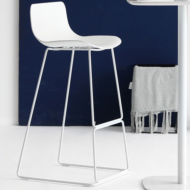 Modern Style Bar-stool Plastic Counter Bar Stool with Metal Legs for Kitchen