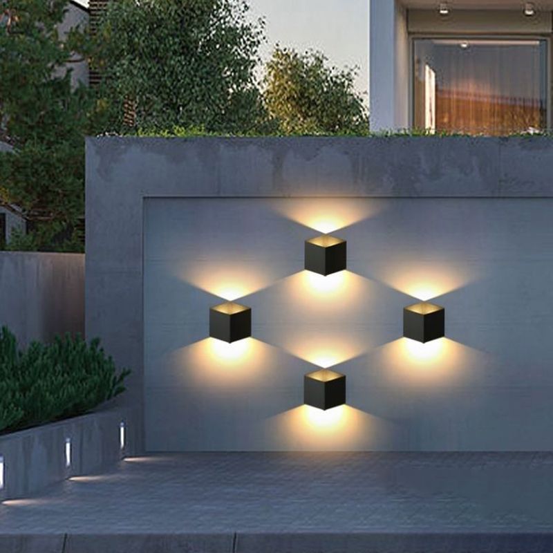 Geometric Shape Wall Lamp Modern Style Metal 2 Lights Wall Lights in White/Black