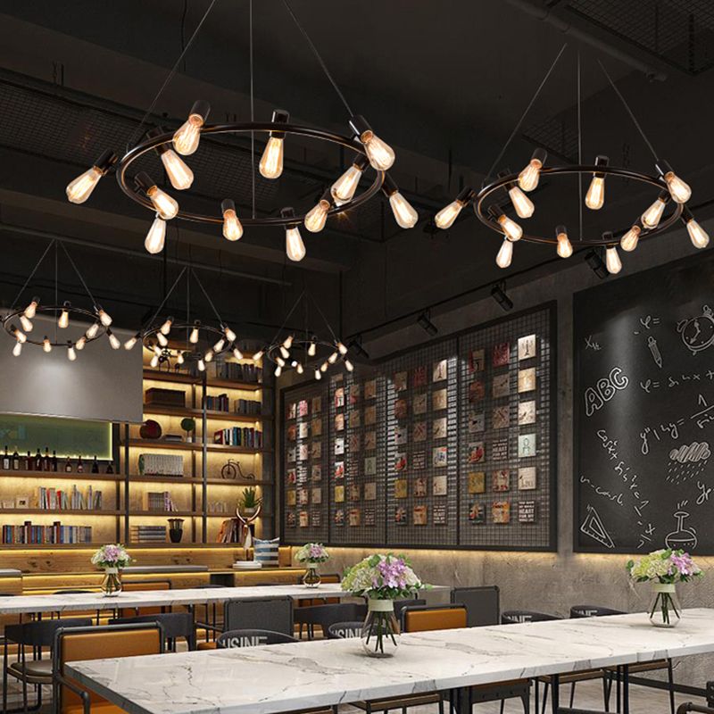 Accesorios de iluminación de araña de ruedas de carretas Luz de suspensión de múltiples cabezas industriales para sala de estar