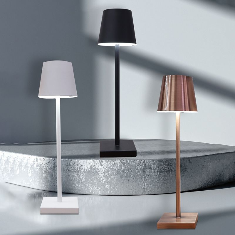 Metal Geometric Shape Table Lamp Mount Lighting Modern 1 Light Table Lamp Fixture