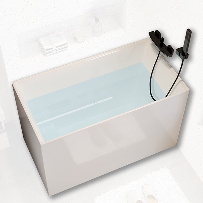 Modern Soaking Bath Tub Center Drain Placement Stand Alone Bathtub