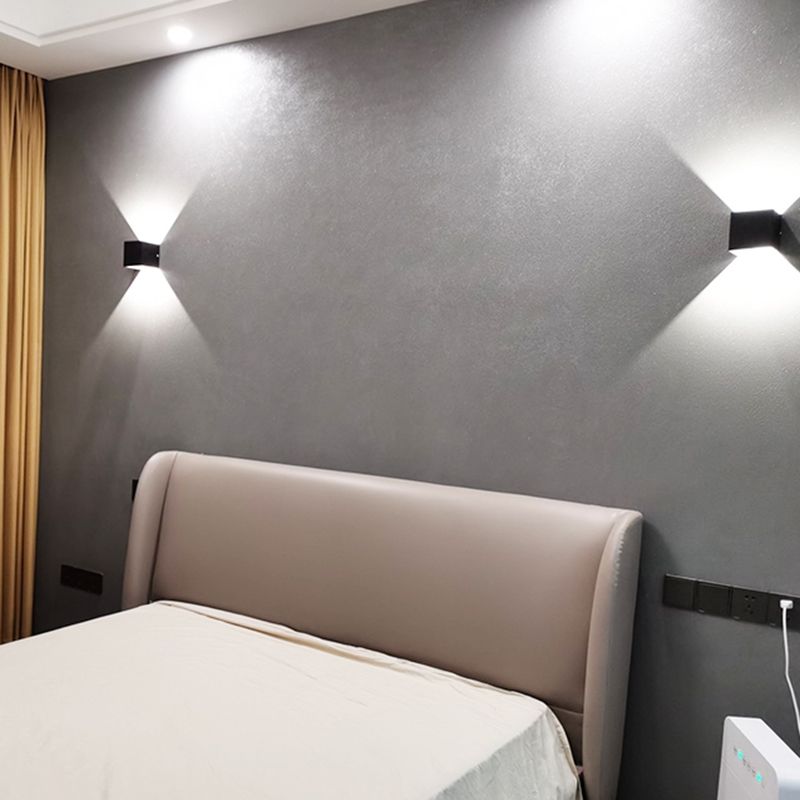 Square Shade Metal Wall Sconce Modern Style 2-Lights Wall Mount Light