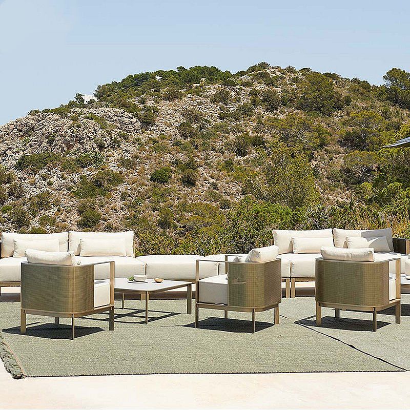 Industrial Metal Frame Outdoor Sofa Water Resistant Patio Sofa with Cushion