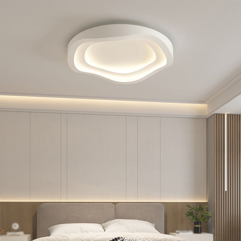 Modernism Flush Mount Metal Ceiling Mounted Fixture in White for Bedroom