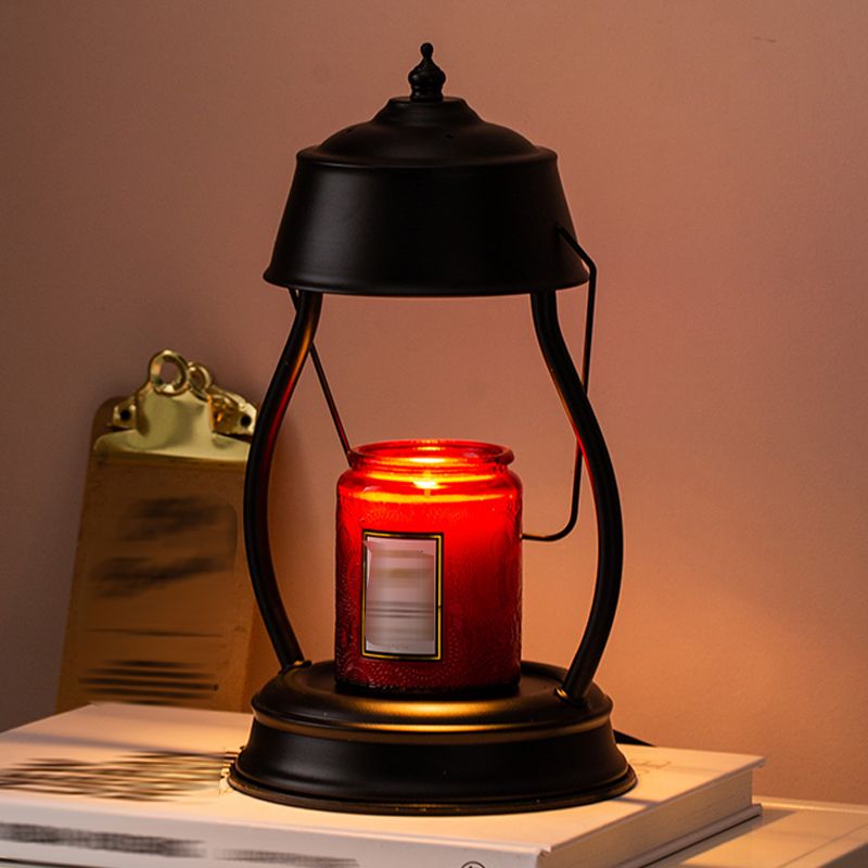 Stile moderno lampada da tavolo a forma unica in metallo una luce da tavolo leggera