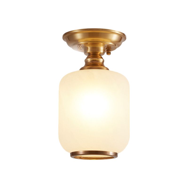 1 Kopf Halbmontage Beleuchtung Vintage Korridor Flush Lampe Lampe mit Laternen -Opal -Glasschatten im Messing